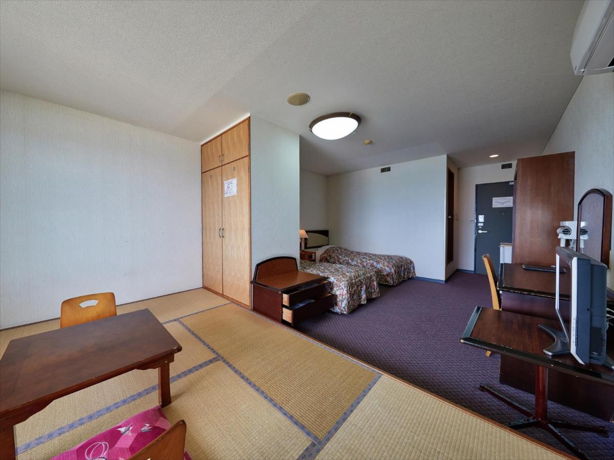 Miyuki Hamabaru Resort Onna Exteriör bild